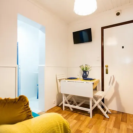 Lov'alfama, At In * Lisbon