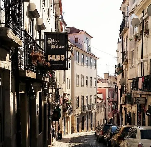 Lov'alfama, At In Daire *