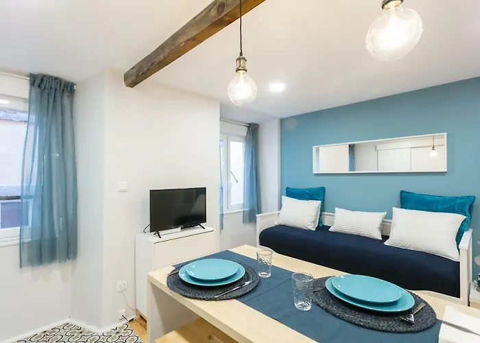 Daire Lov'alfama, At In