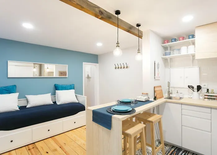 Daire Lov'alfama, At In Lisboa