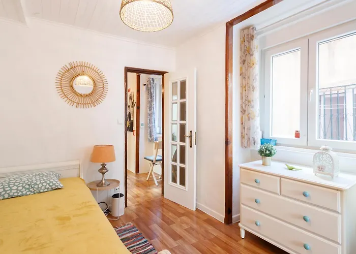 Lov'alfama, At In Daire *